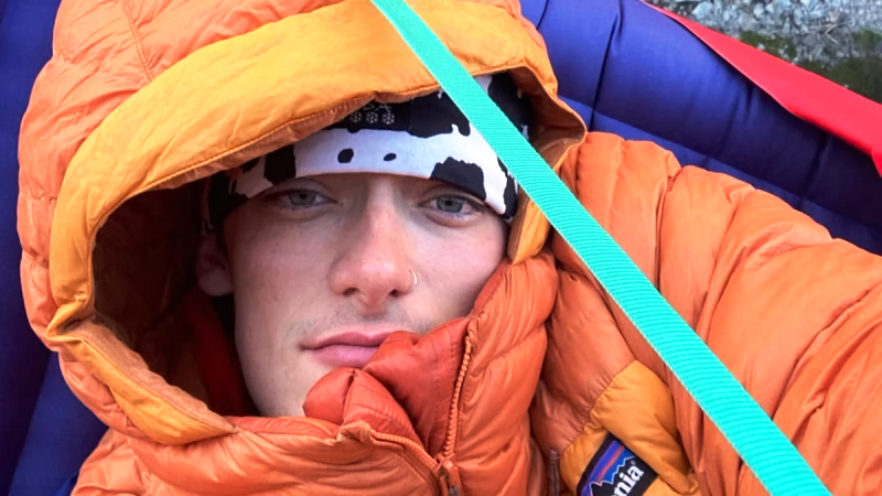 Influenciador transmite própria morte ao vivo em escalada nos EUA